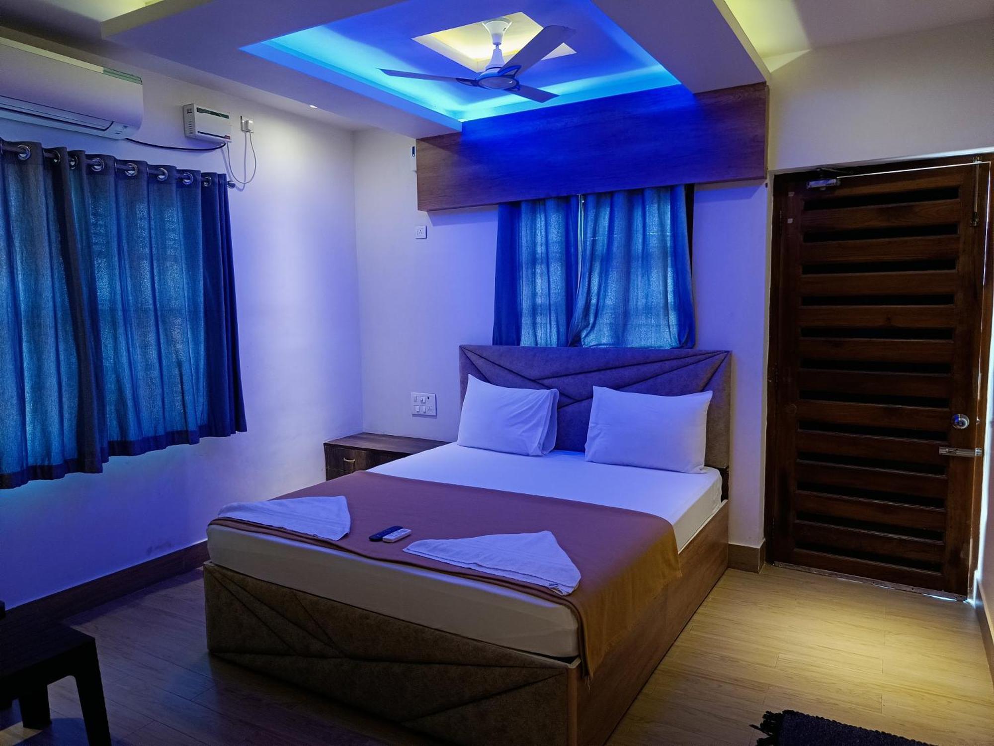 Umino Beach Resort Madras Buitenkant foto