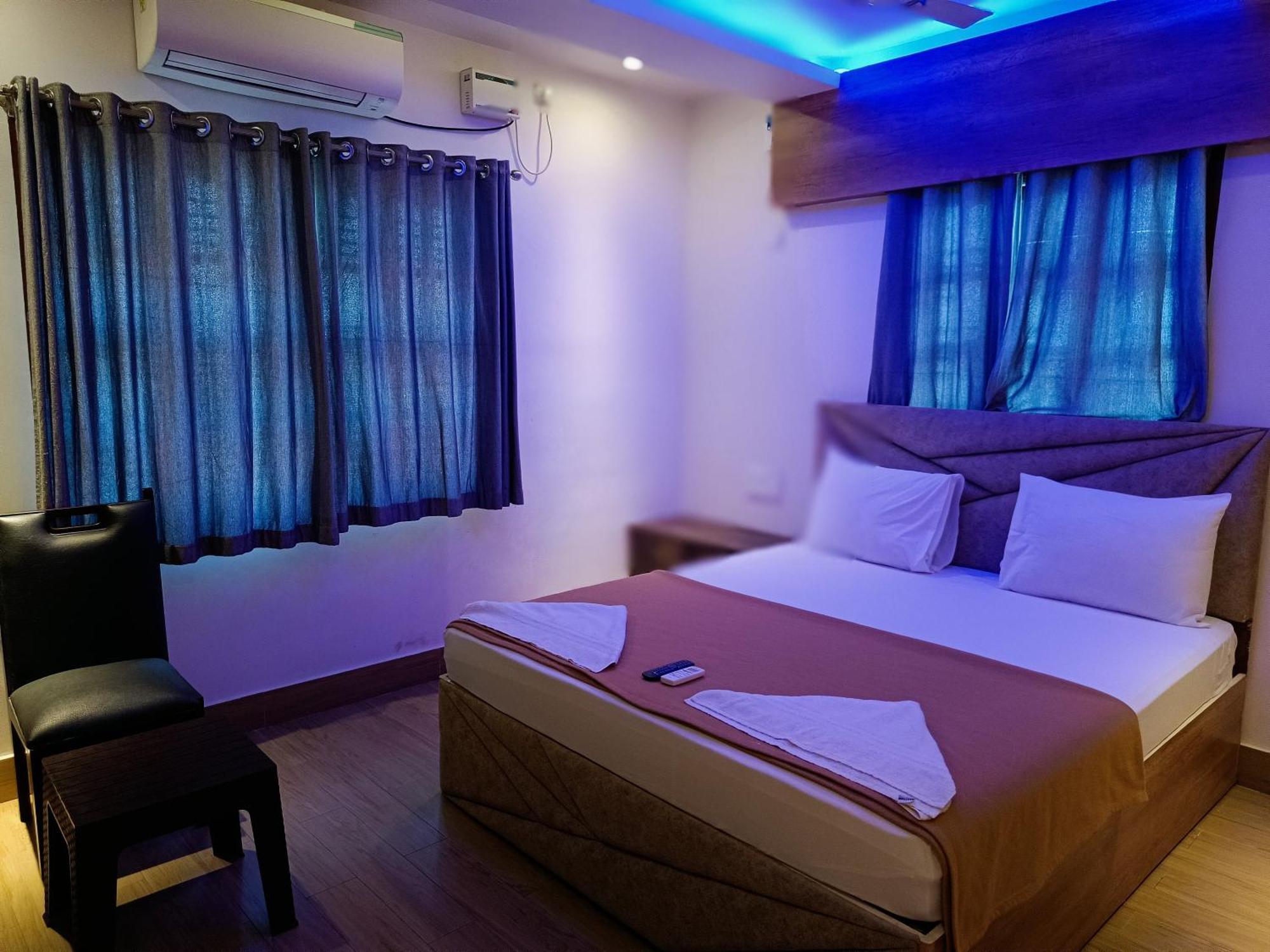 Umino Beach Resort Madras Buitenkant foto